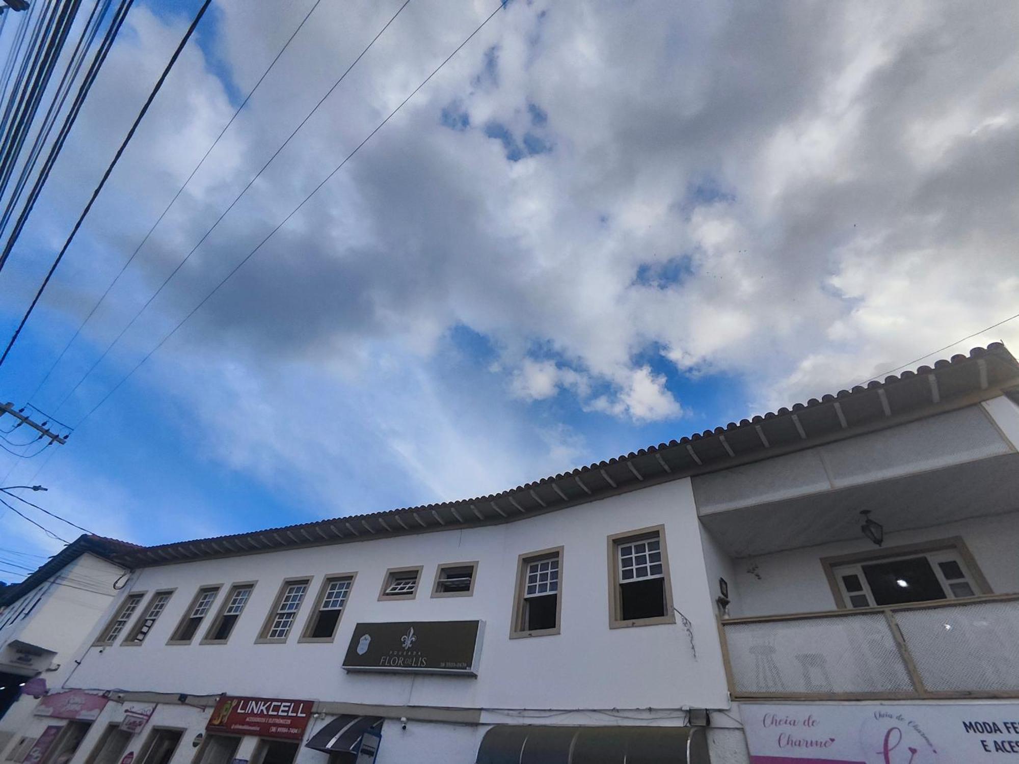 Pousada Flor De Lis ديامانتينا المظهر الخارجي الصورة